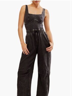 NWT! FREE PEOPLE! 'Inbound Stretch Cotton Jumpsuit' In Black SZ is Large!